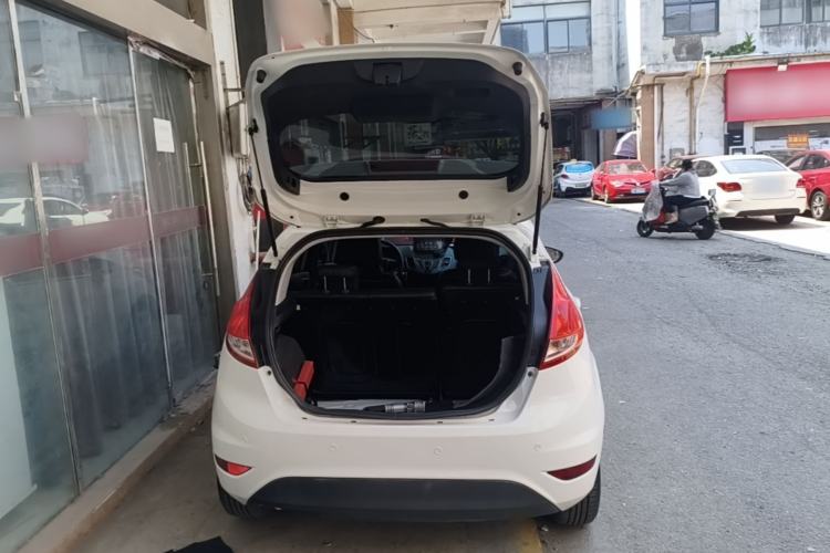Used Ford Fiesta 2013 Hatchback 1.5L Manual Fashion Edition Trunk