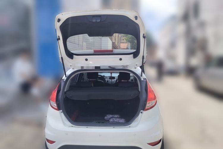 Used Ford Fiesta 2013 Hatchback 1.5L Automatic Fashion Edition Trunk