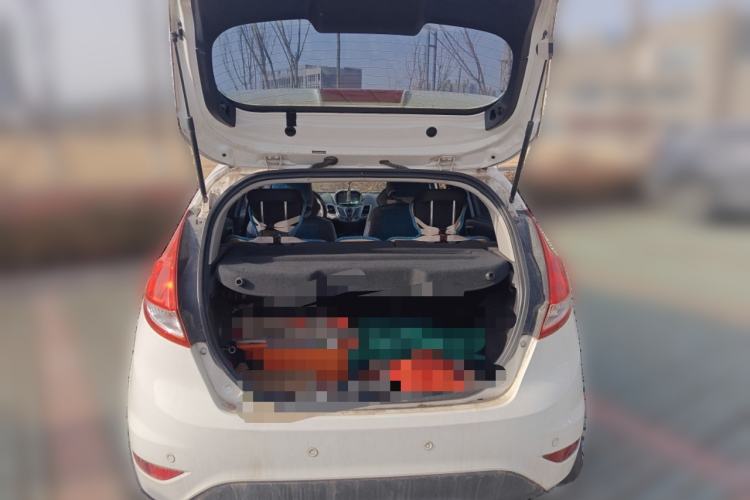 Used Ford Fiesta 2013 Hatchback 1.5L Automatic Fashion Edition Trunk