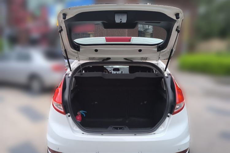 Used Ford Fiesta 2013 Hatchback 1.5L Automatic Fashion Edition Trunk