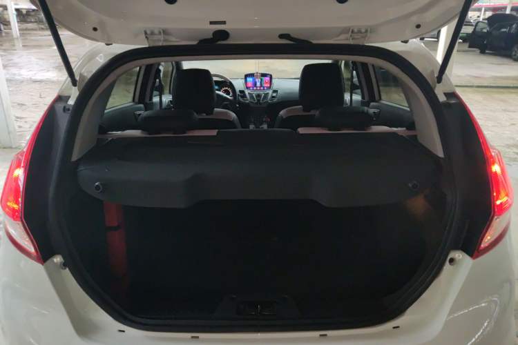 Used Ford Fiesta 2013 Hatchback 1.5L Automatic Fashion Edition Trunk