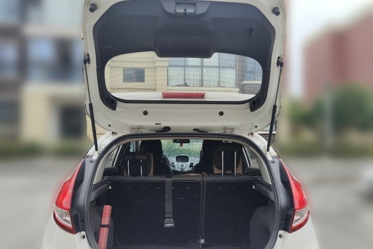 Used Ford Fiesta 2013 Hatchback 1.5L Manual Fashion Edition Trunk