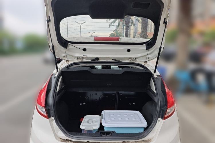 Used Ford Fiesta 2013 Hatchback 1.5L Automatic Fashion Edition Trunk