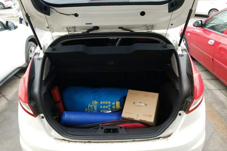 Used Ford Fiesta 2013 Hatchback 1.5L Automatic Fashion Edition Trunk