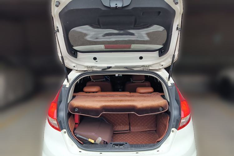 Used Ford Fiesta 2013 Hatchback 1.5L Manual Fashion Edition Trunk