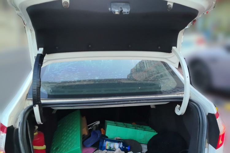 Used Ford Fiesta 2013 Sedan 1.5L Manual Fashion Edition Trunk