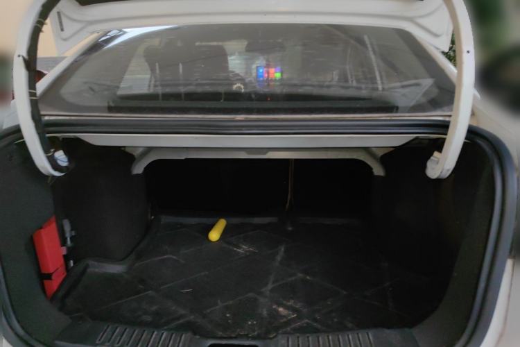 Used Ford Fiesta 2013 Sedan 1.5L Automatic Fashion Edition Trunk