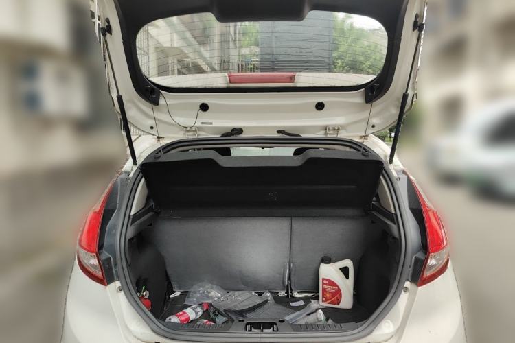 Used Ford Fiesta 2013 Hatchback 1.5L Manual Fashion Edition Trunk