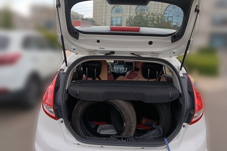 Used Ford Fiesta 2013 Hatchback 1.5L Automatic Fashion Edition Trunk