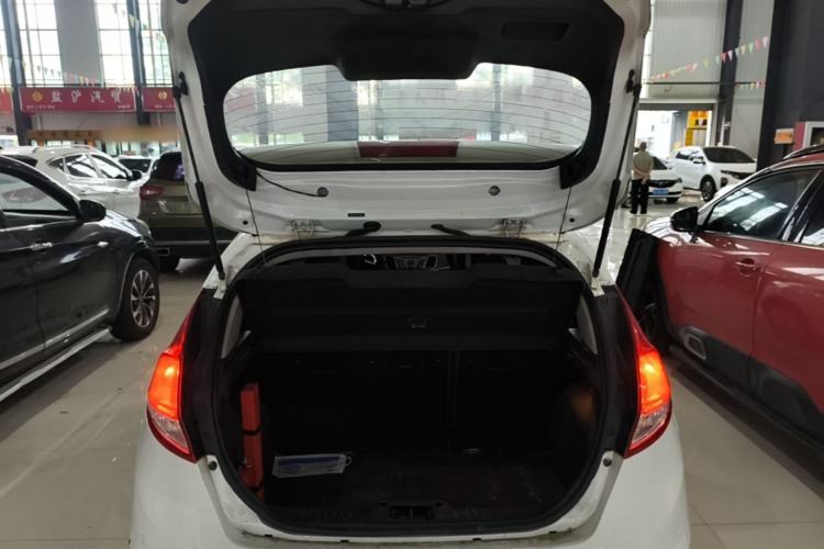 Used Ford Fiesta 2013 Hatchback 1.5L Manual Fashion Edition Trunk