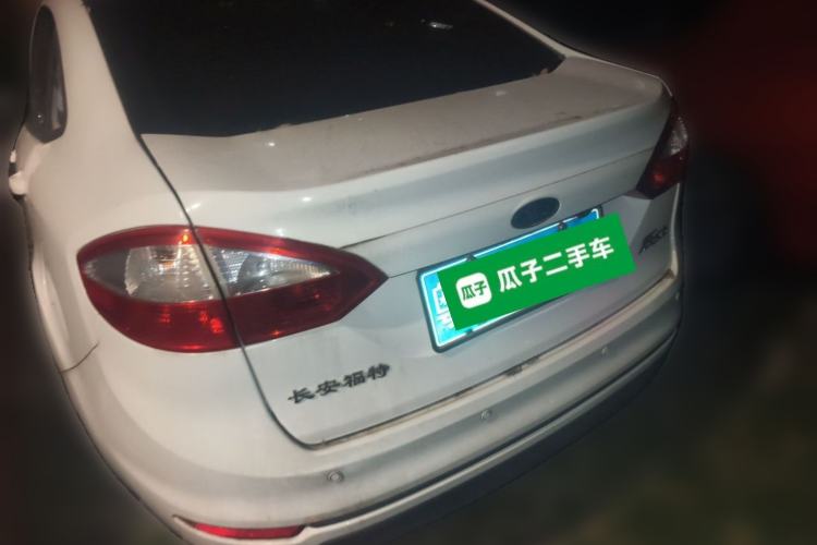 Used Ford Fiesta 2013 Sedan 1.5L Automatic Fashion Edition Trunk