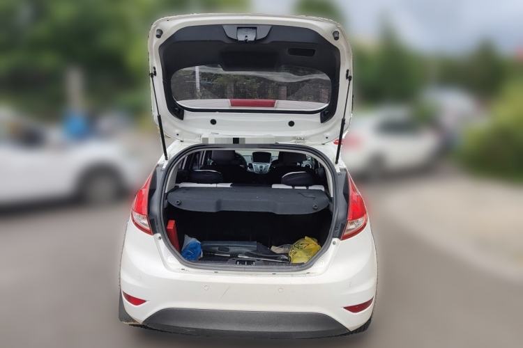 Used Ford Fiesta 2013 Hatchback 1.5L Automatic Fashion Edition Trunk