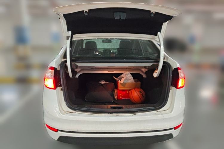 Used Ford Fiesta 2013 Sedan 1.5L Manual Fashion Edition Trunk