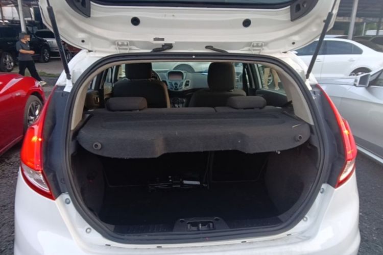Used Ford Fiesta 2013 Hatchback 1.5L Automatic Fashion Edition Trunk