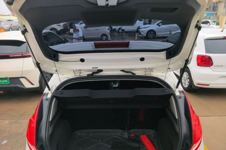 Used Ford Fiesta 2013 Hatchback 1.5L Automatic Fashion Edition Trunk