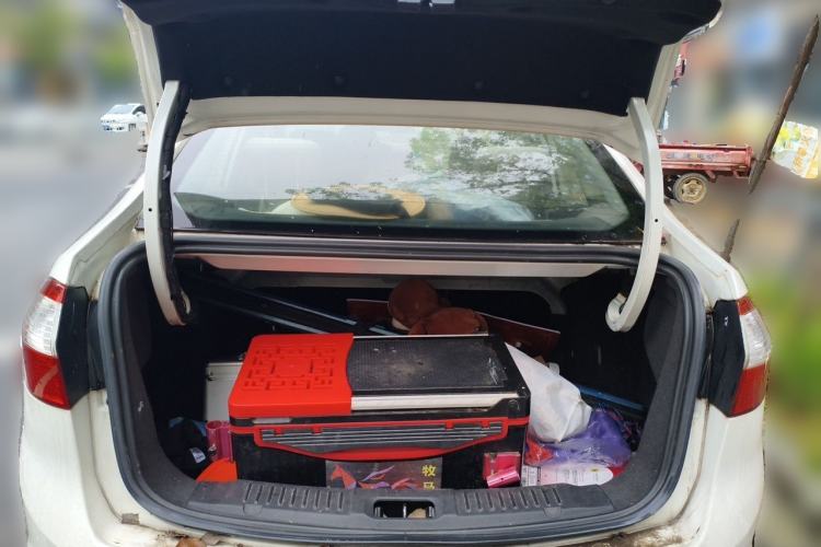 Used Ford Fiesta 2013 Sedan 1.5L Automatic Fashion Edition Trunk