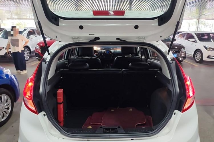 Used Ford Fiesta 2013 Hatchback 1.5L Manual Fashion Edition Trunk