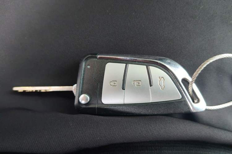 Used Ford Fiesta 2013 Hatchback 1.5L Automatic Fashion Edition Vehicle Key