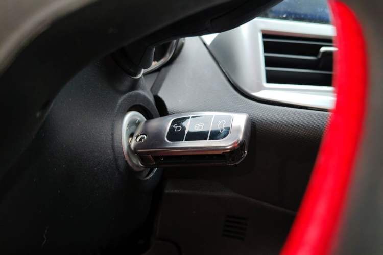 Used Ford Fiesta 2013 Hatchback 1.5L Automatic Fashion Edition Vehicle Key