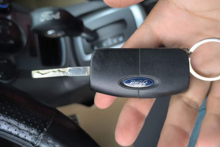 Used Ford Fiesta 2013 Hatchback 1.5L Automatic Fashion Edition Vehicle Key