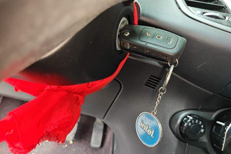 Used Ford Fiesta 2013 Hatchback 1.5L Manual Fashion Edition Vehicle Key