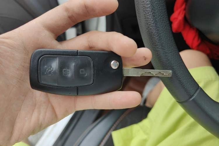 Used Ford Fiesta 2013 Hatchback 1.5L Manual Fashion Edition Vehicle Key