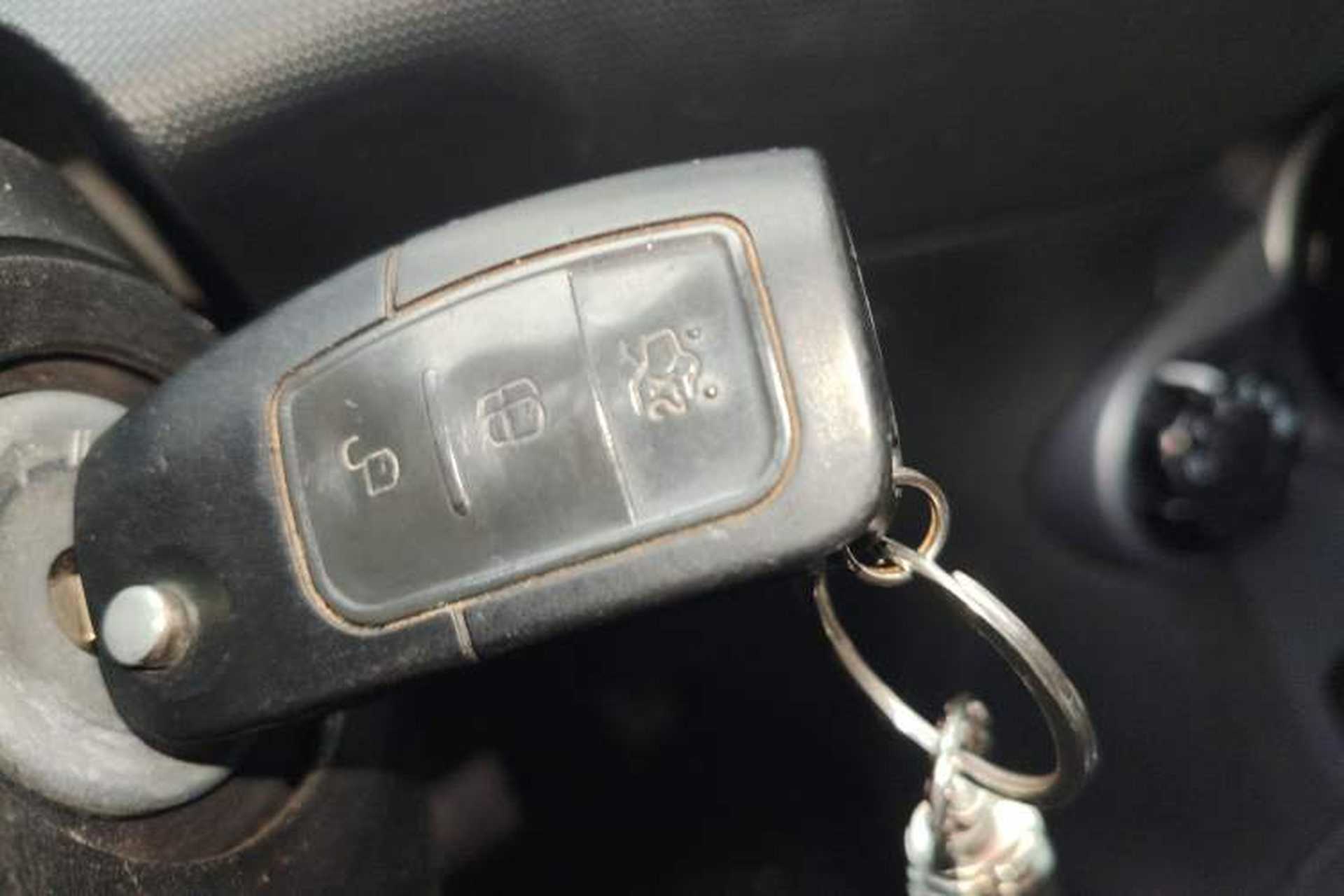 Used Ford Fiesta 2013 Hatchback 1.5L Automatic Fashion Edition Vehicle Key