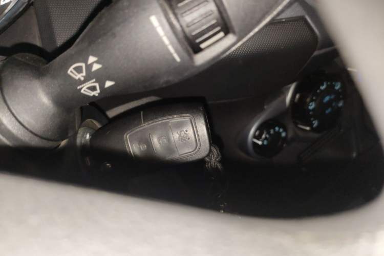 Used Ford Fiesta 2013 Hatchback 1.5L Automatic Fashion Edition Vehicle Key