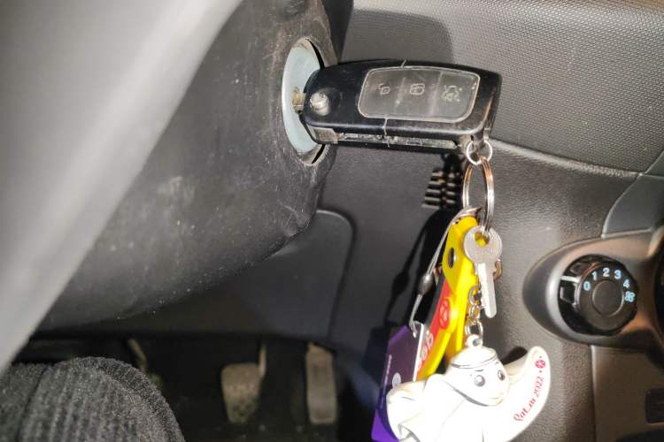 Used Ford Fiesta 2013 Hatchback 1.5L Manual Fashion Edition Vehicle Key
