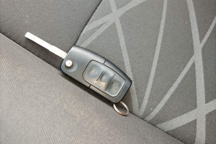 Used Ford Fiesta 2013 Hatchback 1.5L Manual Fashion Edition Vehicle Key