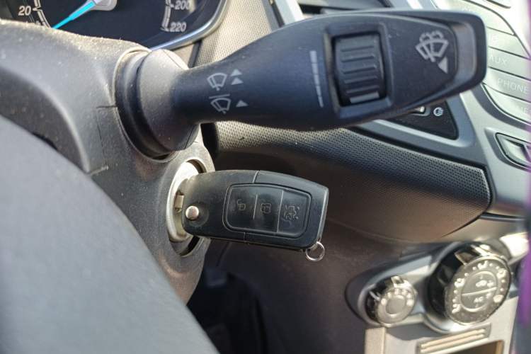 Used Ford Fiesta 2013 Hatchback 1.5L Automatic Fashion Edition Vehicle Key