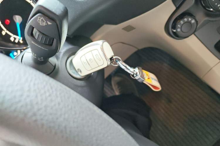 Used Ford Fiesta 2013 Sedan 1.5L Automatic Fashion Edition Vehicle Key
