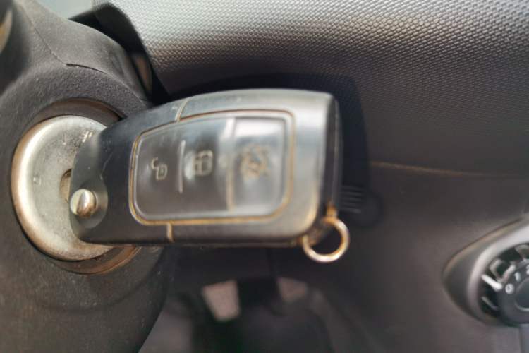 Used Ford Fiesta 2013 Hatchback 1.5L Manual Fashion Edition Vehicle Key