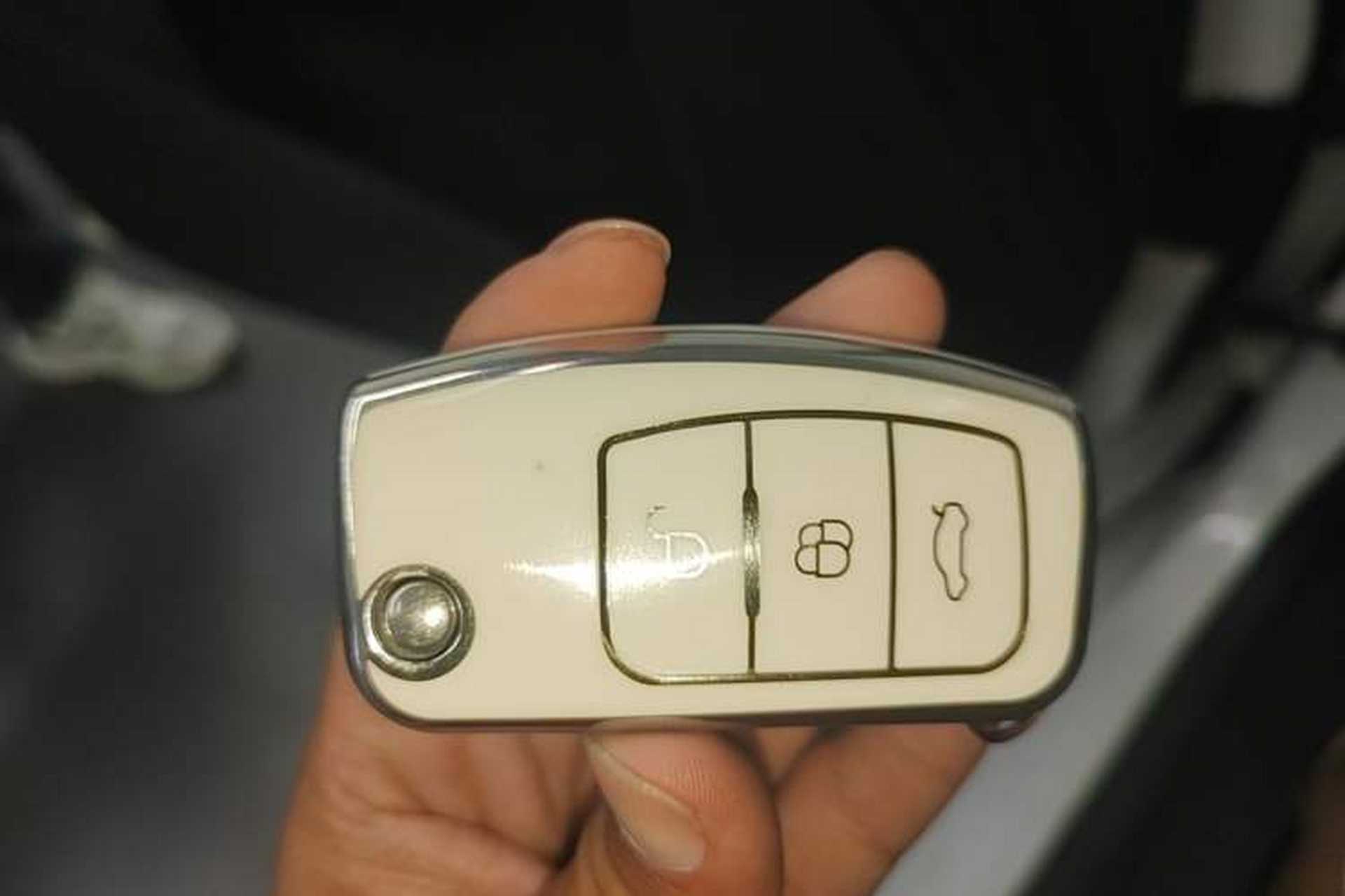 Used Ford Fiesta 2013 Hatchback 1.5L Automatic Fashion Edition Vehicle Key
