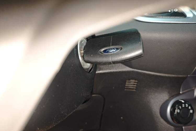 Used Ford Fiesta 2013 Hatchback 1.5L Automatic Fashion Edition Vehicle Key