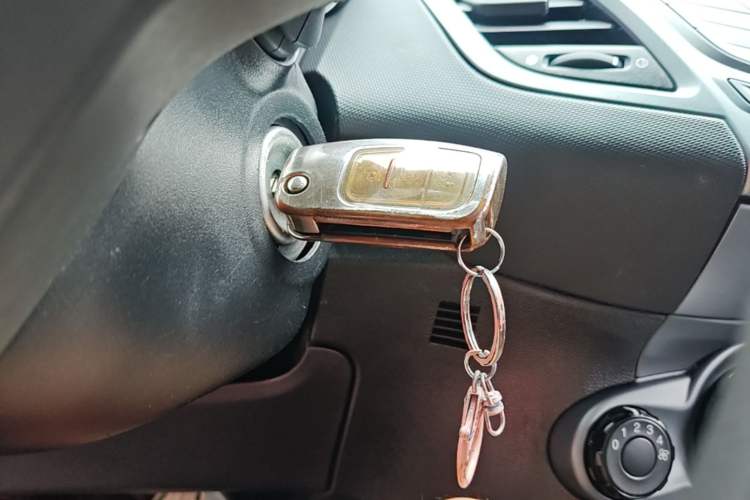 Used Ford Fiesta 2013 Hatchback 1.5L Automatic Fashion Edition Vehicle Key