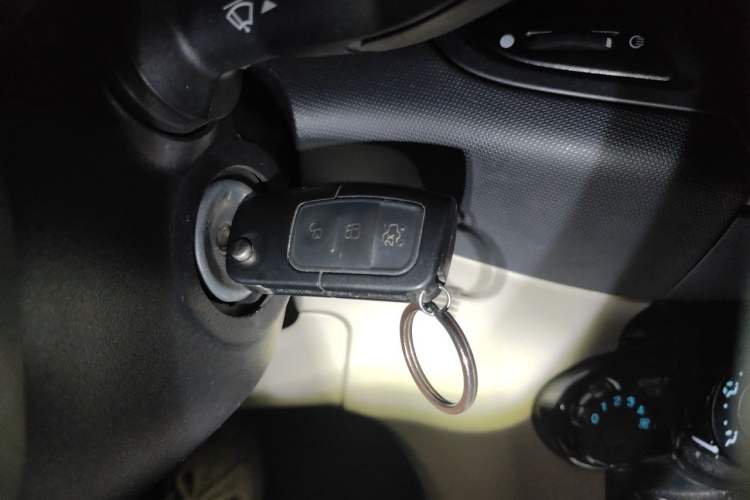 Used Ford Fiesta 2013 Sedan 1.5L Automatic Fashion Edition Vehicle Key
