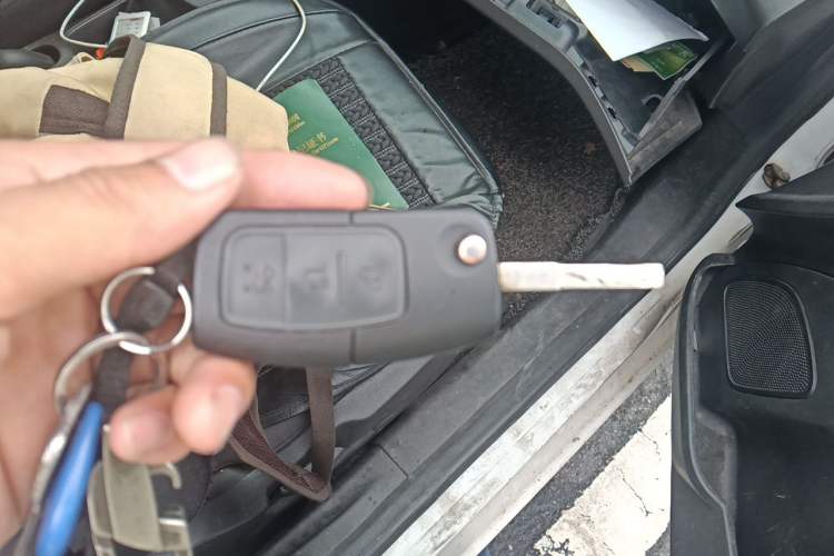 Used Ford Fiesta 2013 Hatchback 1.5L Manual Fashion Edition Vehicle Key