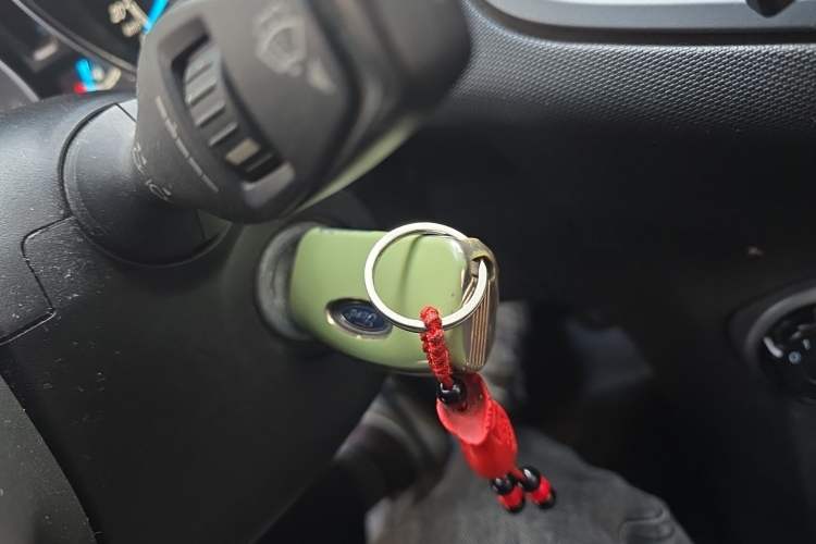 Used Ford Fiesta 2013 Hatchback 1.5L Automatic Fashion Edition Vehicle Key
