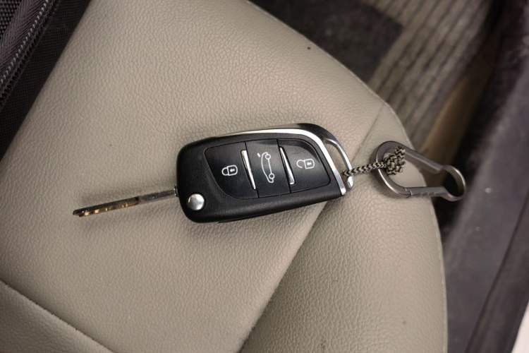 Used Ford Fiesta 2013 Hatchback 1.5L Manual Fashion Edition Vehicle Key