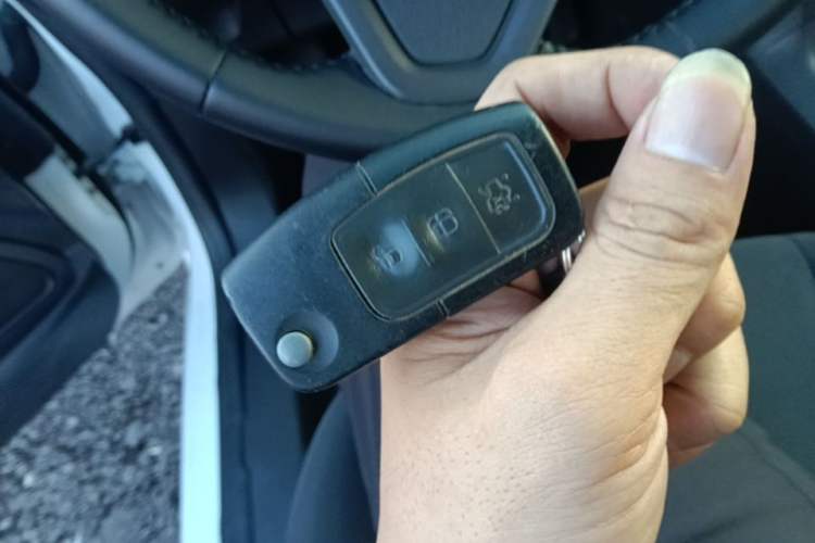 Used Ford Fiesta 2013 Hatchback 1.5L Automatic Fashion Edition Vehicle Key