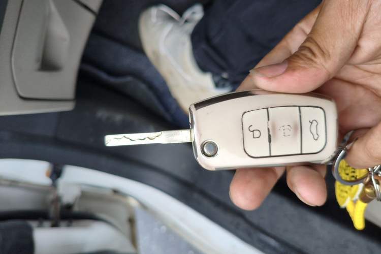 Used Ford Fiesta 2013 Sedan 1.5L Automatic Fashion Edition Vehicle Key