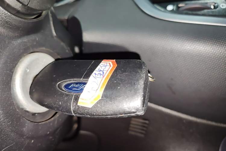 Used Ford Fiesta 2013 Hatchback 1.5L Manual Fashion Edition Vehicle Key
