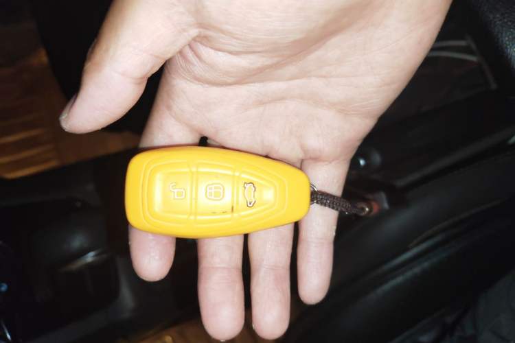Used Ford Fiesta 2013 Hatchback 1.5L Automatic Dynamic Model Vehicle Key