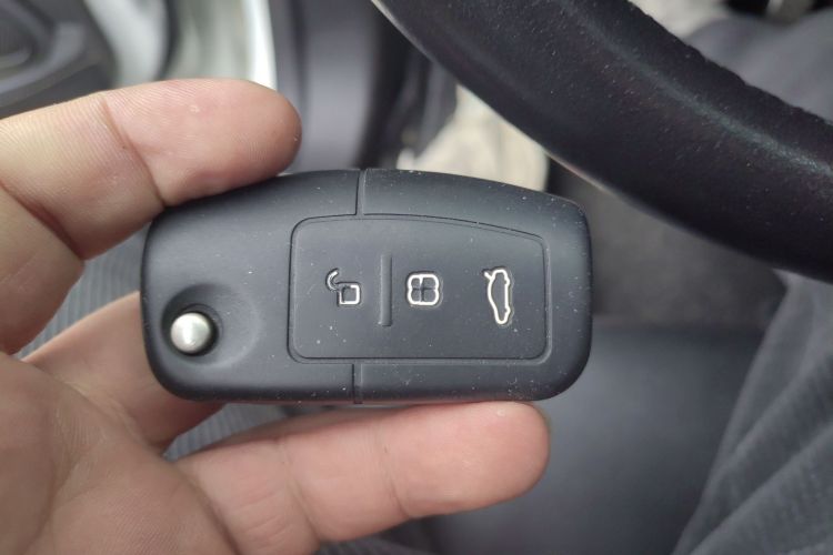 Used Ford Fiesta 2013 Hatchback 1.5L Automatic Fashion Edition Vehicle Key