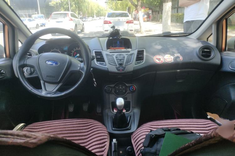 Used Ford Fiesta 2013 Hatchback 1.5L Manual Fashion Edition Center Console