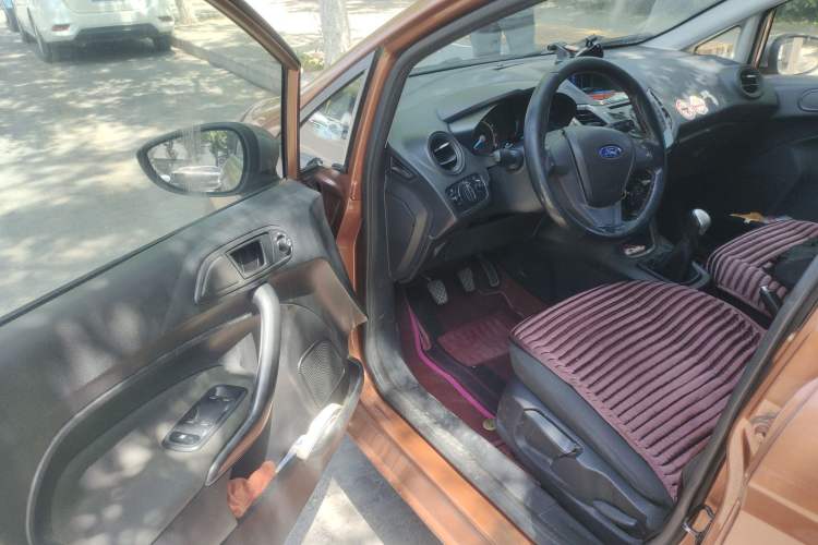 Used Ford Fiesta 2013 Hatchback 1.5L Manual Fashion Edition Driver Seat