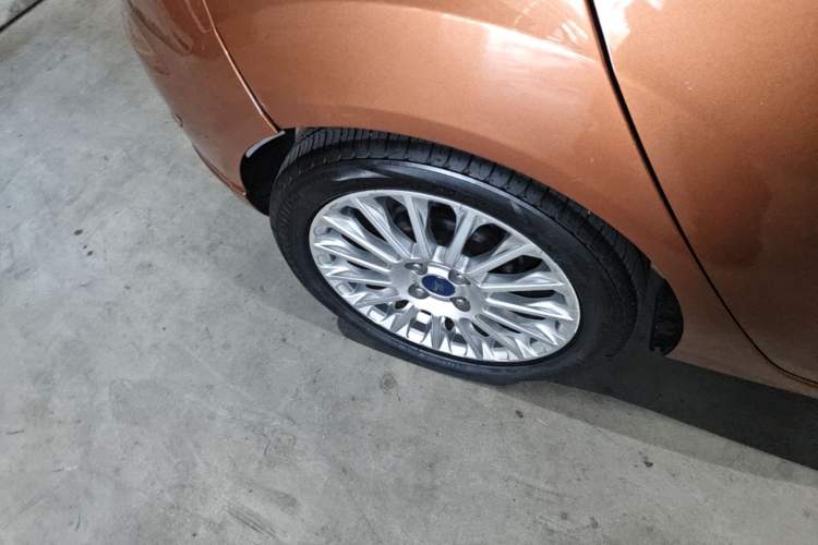 Used Ford Fiesta 2014 Hatchback 1.0 GTDi Automatic Dynamic Model Right Rear Wheel Hub