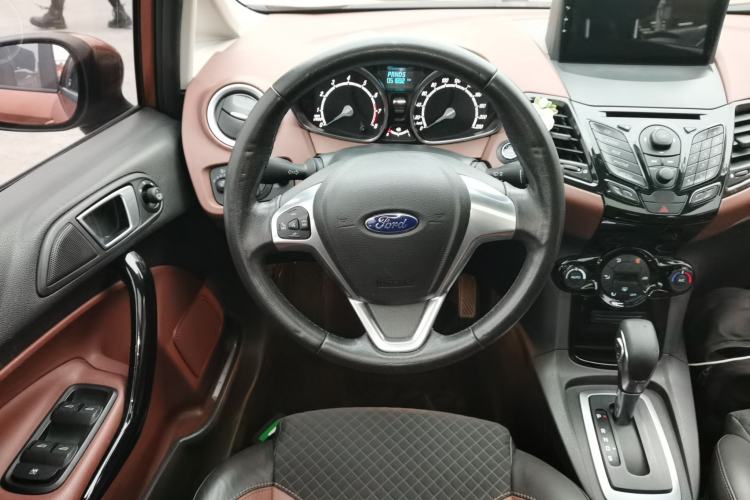 Used Ford Fiesta 2014 Hatchback 1.0 GTDi Automatic Dynamic Model Steering Wheel