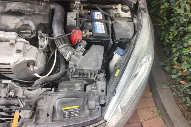 Used Ford Fiesta 2014 Hatchback 1.0 GTDi Automatic Dynamic Model Engine Bay Left